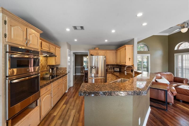 4211 Murwick Drive, Arlington TX 76016 - Photo 10