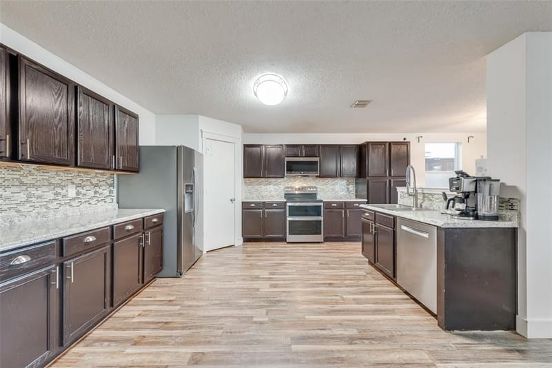 1620 Rialto Way, Fort Worth TX 76247 - Photo 8
