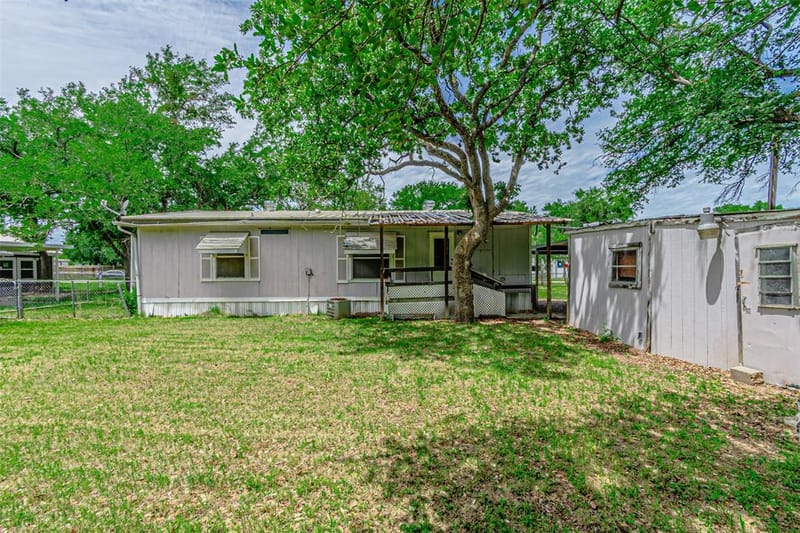 3007 Tanglewood Drive, Granbury TX 76048 - Photo 15