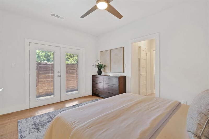 10827 Wallbrook Drive, Dallas TX 75238 - Photo 17