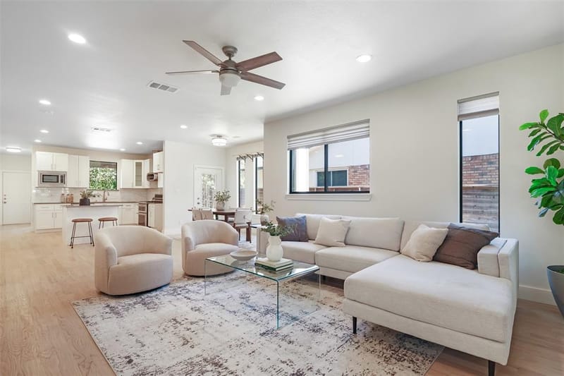 10827 Wallbrook Drive, Dallas TX 75238