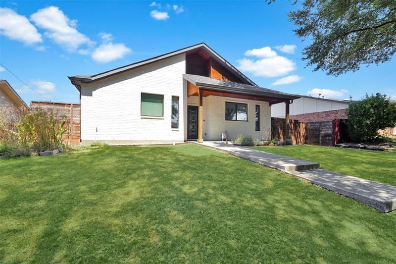 10827 Wallbrook Drive, Dallas TX 75238 - Photo 29