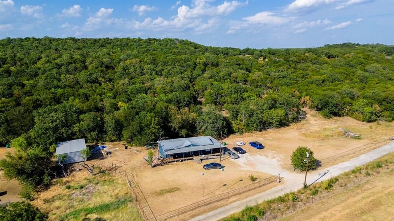 1024 N Keller Road, Mineral Wells TX 76067 - Photo 2