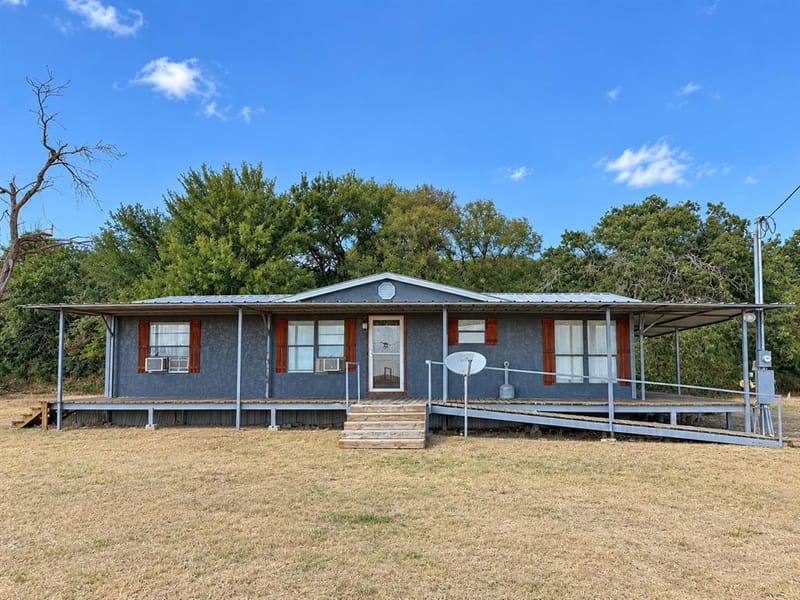 1024 N Keller Road, Mineral Wells TX 76067 - Photo 3
