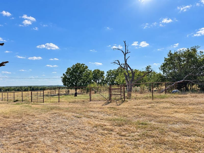 1024 N Keller Road, Mineral Wells TX 76067 - Photo 10