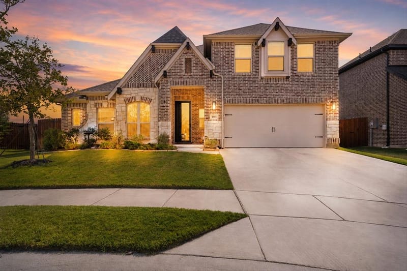 8901 Caymen Street, Denton TX 76226