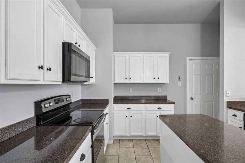 616 Kari Anne Lane, DeSoto TX 75115 - Photo 12