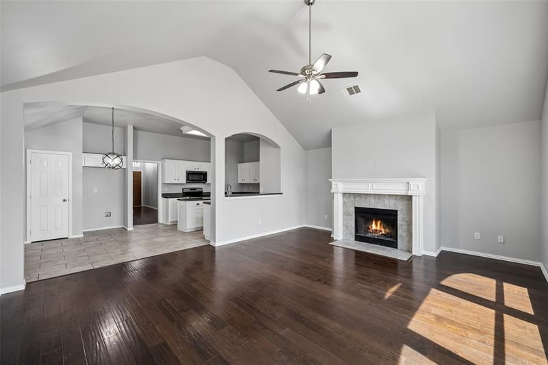 616 Kari Anne Lane, DeSoto TX 75115 - Photo 8