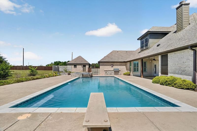 2000 Adams Lane S, Azle TX 76020 - Photo 13