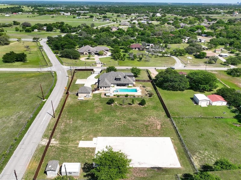 2000 Adams Lane S, Azle TX 76020 - Photo 36