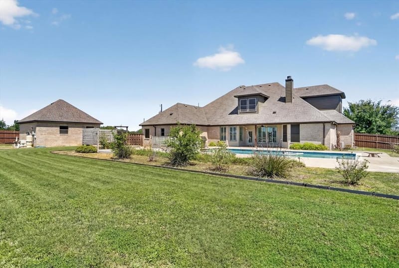 2000 Adams Lane S, Azle TX 76020 - Photo 34