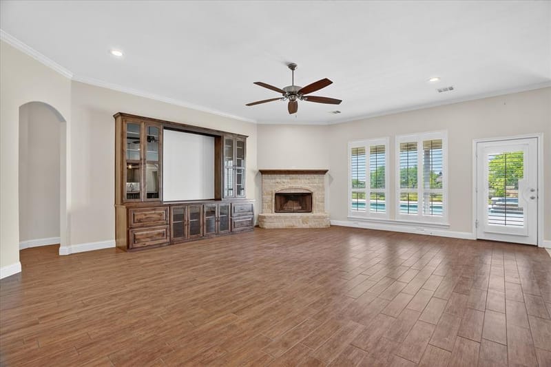 2000 Adams Lane S, Azle TX 76020 - Photo 10