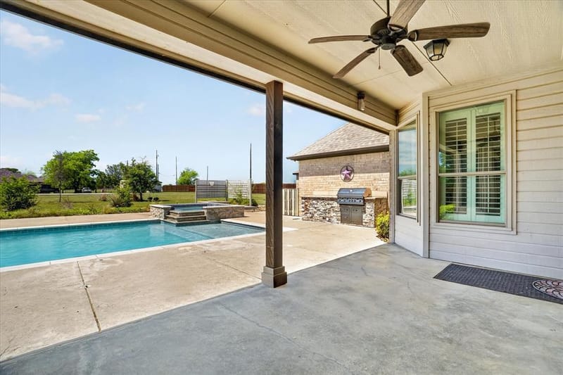 2000 Adams Lane S, Azle TX 76020 - Photo 15