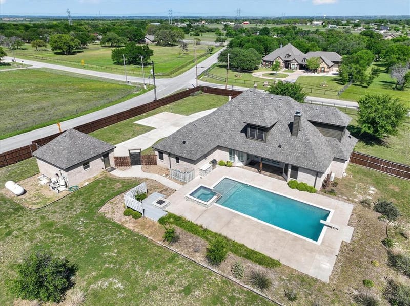2000 Adams Lane S, Azle TX 76020 - Photo 11
