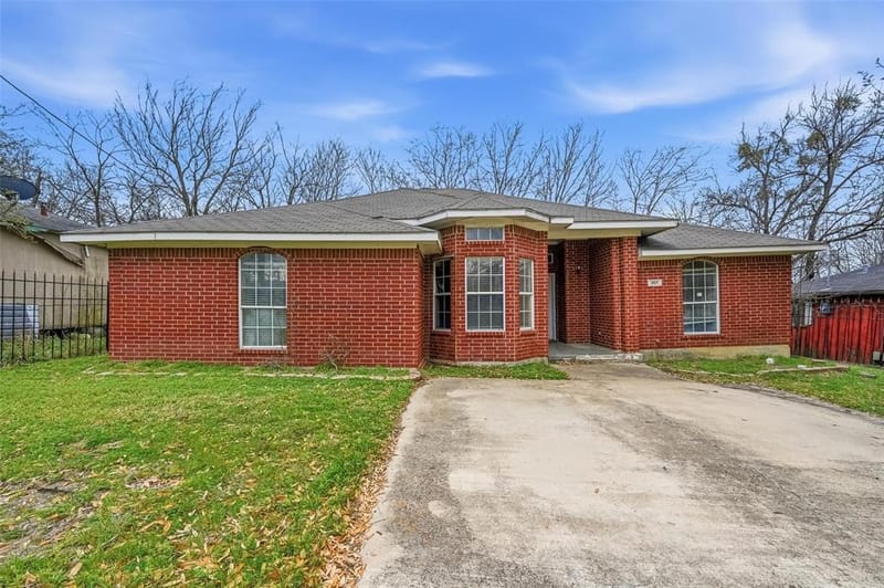 201 West Lane, West Tawakoni TX 75474
