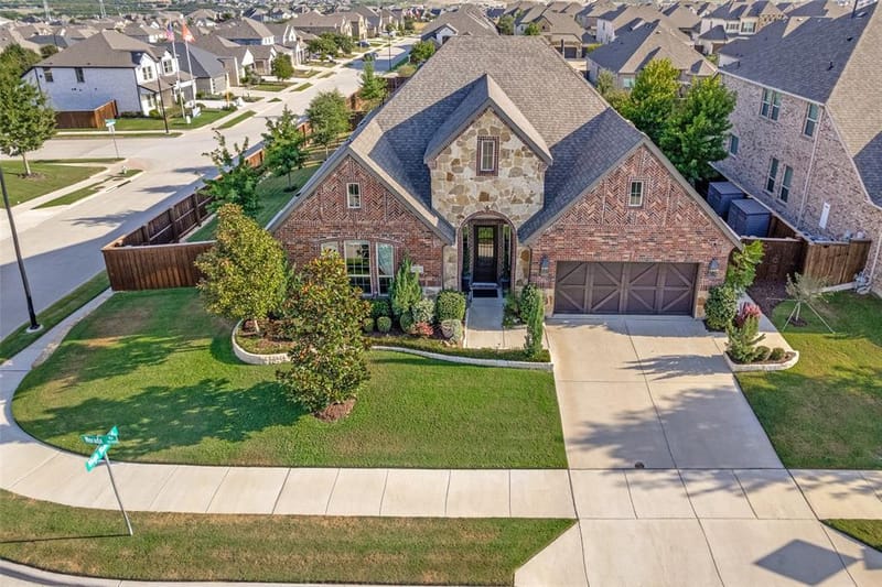 10301 Morada Road, Fort Worth TX 76126 - Photo 2