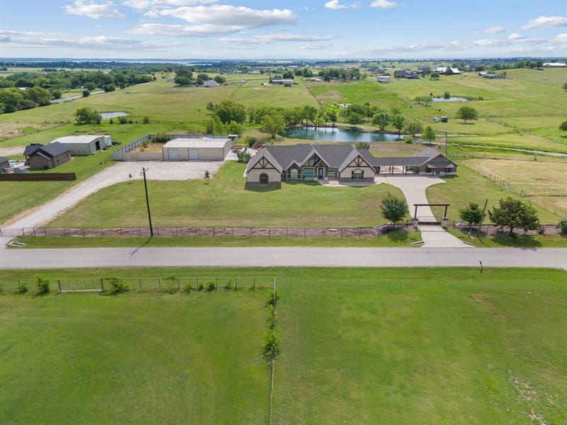 12190 Marion Road, Sanger TX 76266 - Photo 2