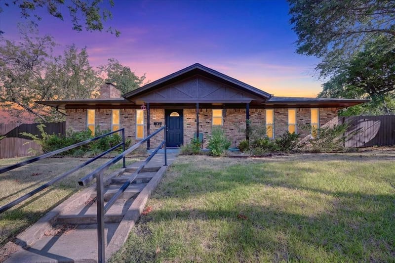 822 Cambridge Place, Grand Prairie TX 75051