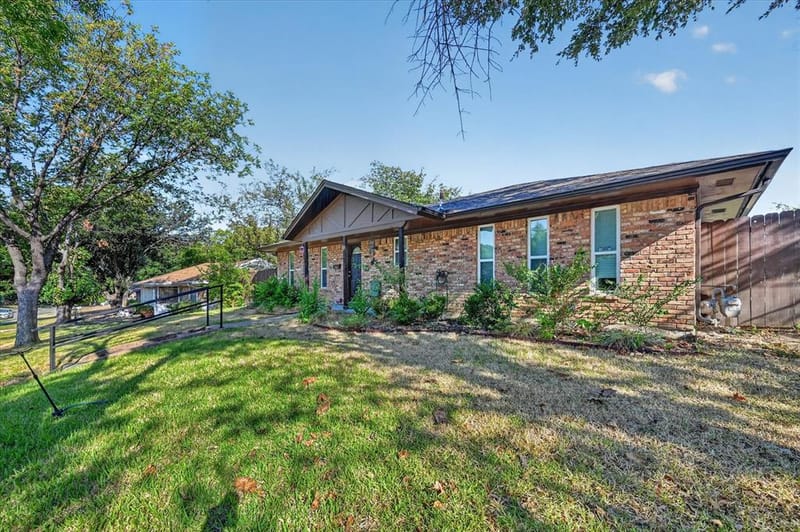 822 Cambridge Place, Grand Prairie TX 75051 - Photo 18