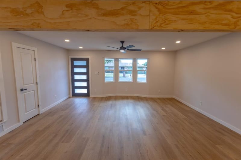 1121 Victoria Street, Bellmead TX 76705 - Photo 13