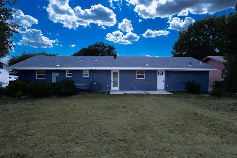 1121 Victoria Street, Bellmead TX 76705 - Photo 36