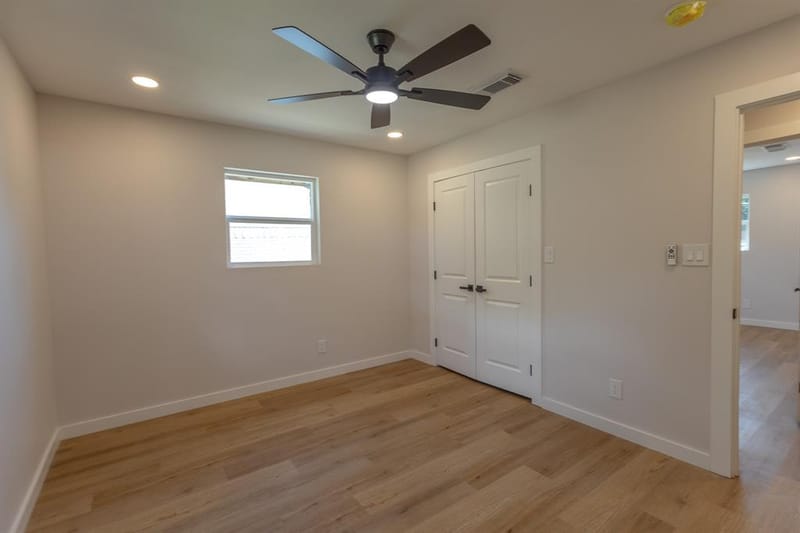 1121 Victoria Street, Bellmead TX 76705 - Photo 32