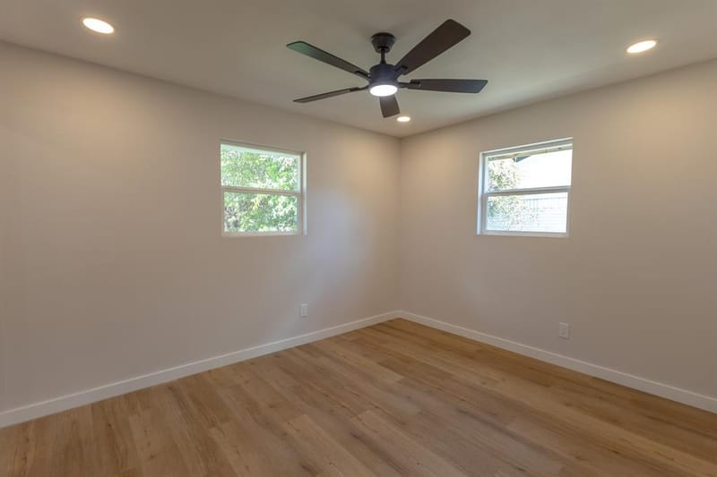 1121 Victoria Street, Bellmead TX 76705 - Photo 31