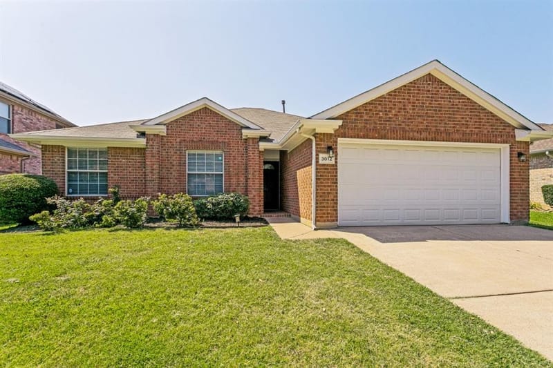 3012 Berkshire Lane, Corinth TX 76210 - Photo 2