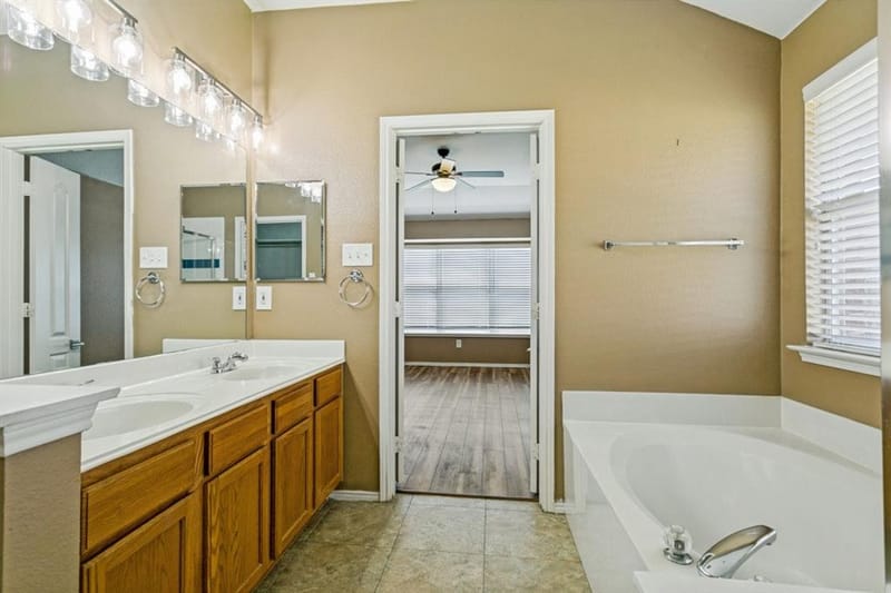 3012 Berkshire Lane, Corinth TX 76210 - Photo 17