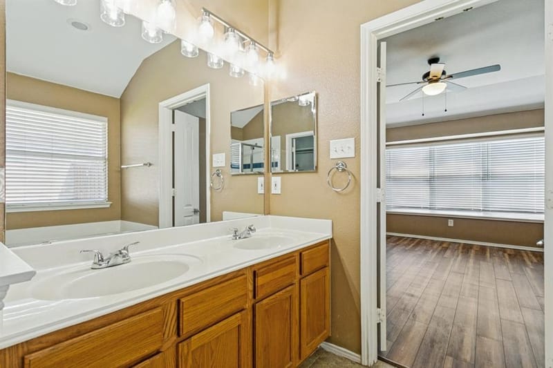 3012 Berkshire Lane, Corinth TX 76210 - Photo 18