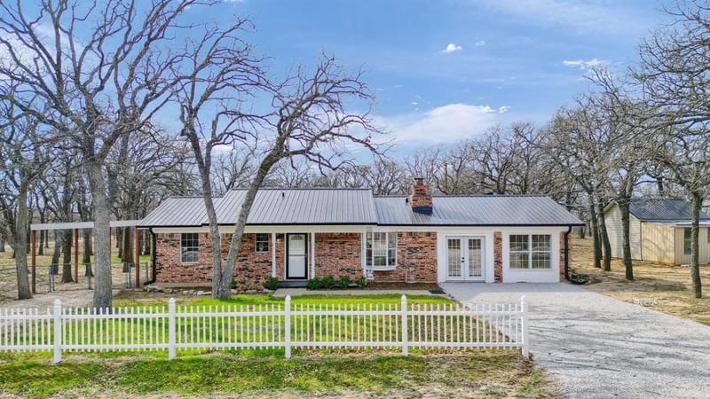 191 Seneca Trail S, Nocona TX 76255