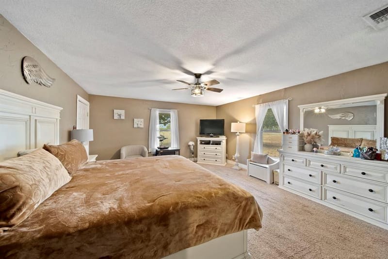 258 Bobcat Road, Sanger TX 76266 - Photo 17