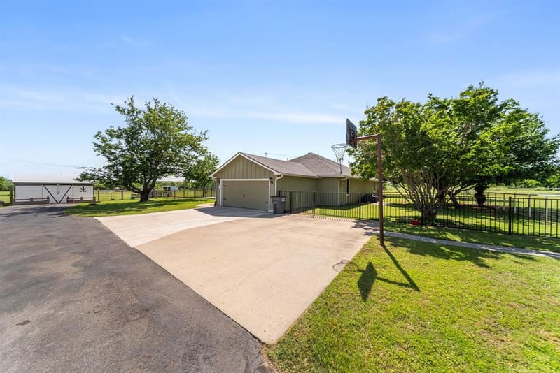 258 Bobcat Road, Sanger TX 76266 - Photo 34