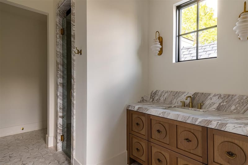 6815 Royal Crest Drive, Dallas TX 75230 - Photo 27