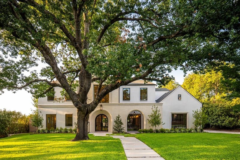 6815 Royal Crest Drive, Dallas TX 75230 - Photo 2