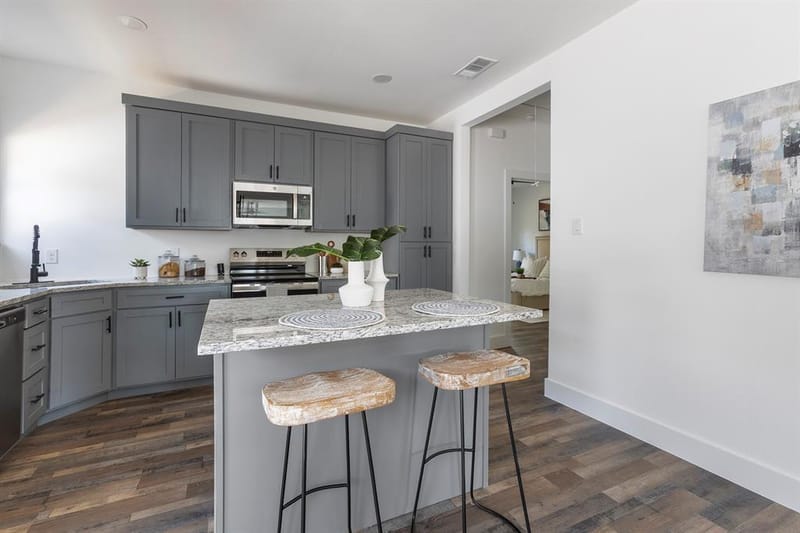 920 S Montreal Avenue, Dallas TX 75208 - Photo 13