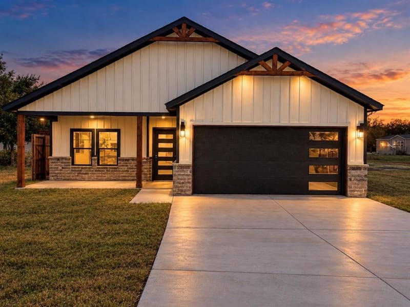 5431 arrowhead Drive, Granbury TX 76048