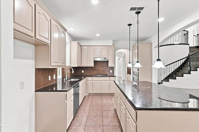 809 Meadowside Court, Garland TX 75043 - Photo 12