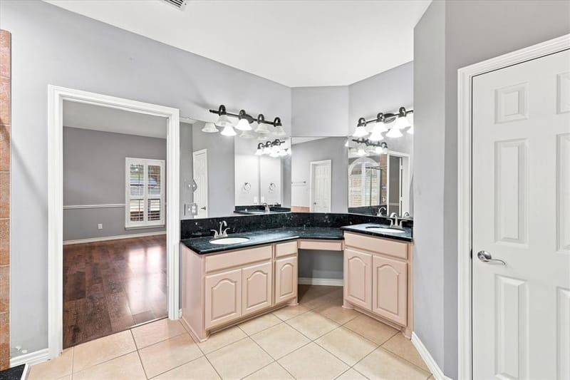 809 Meadowside Court, Garland TX 75043 - Photo 15