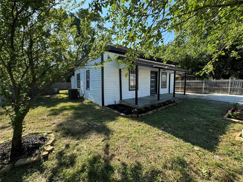 309 S Louisiana Street, Celina TX 75009 - Photo 22