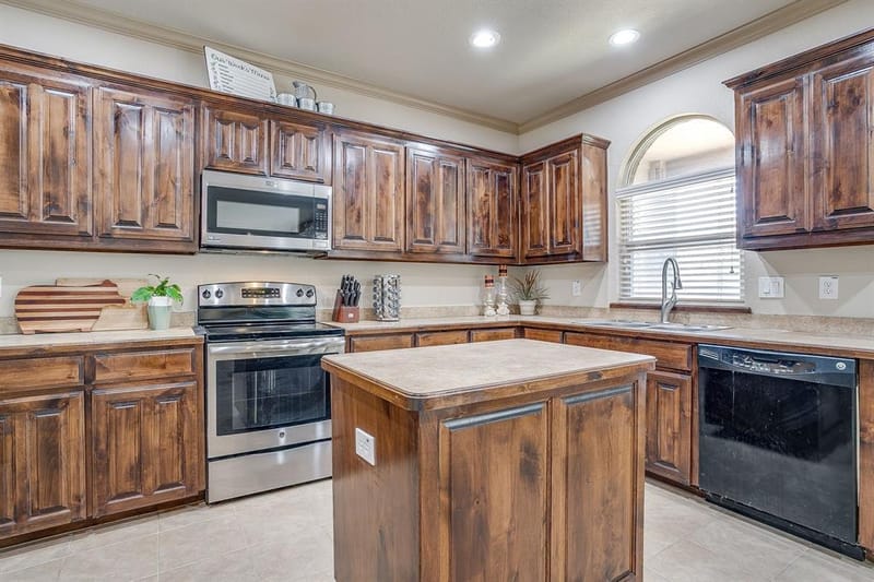 2217 Whitney Drive, Weatherford TX 76087 - Photo 11