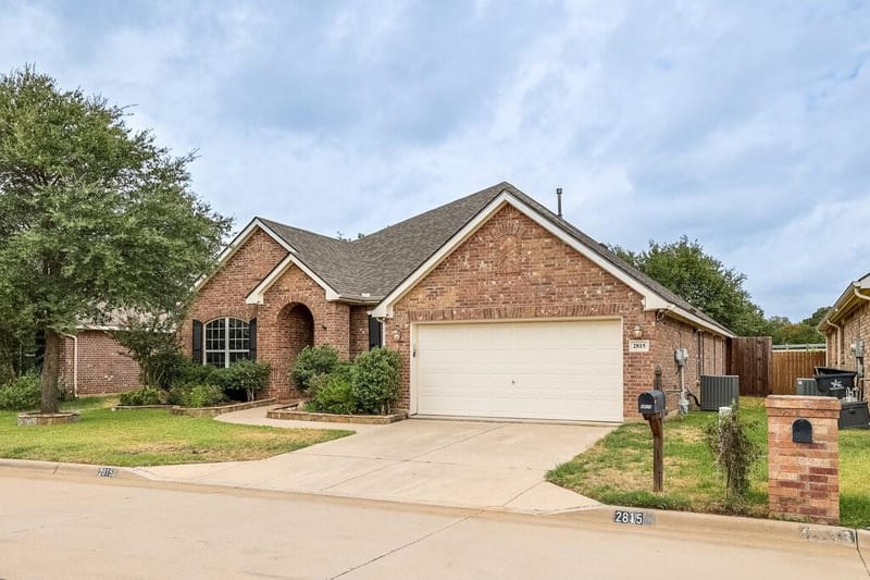 2815 Fox Creek Trail, Arlington TX 76017 - Photo 34