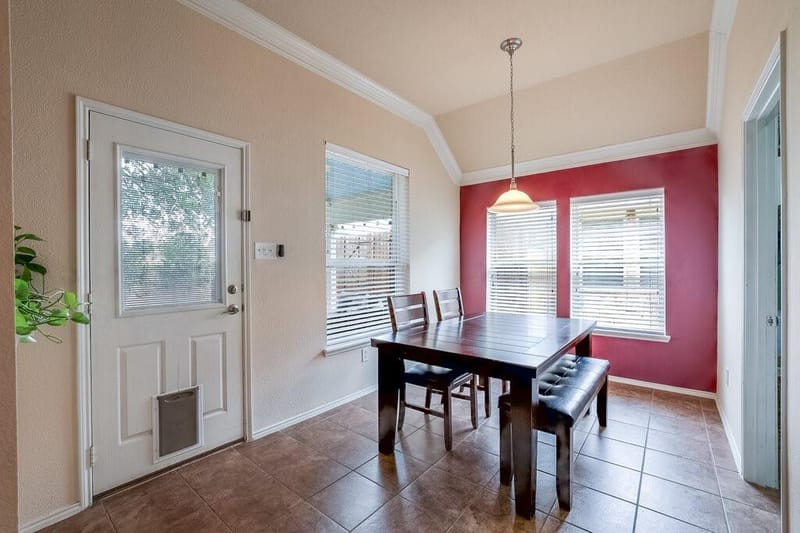 2815 Fox Creek Trail, Arlington TX 76017 - Photo 14