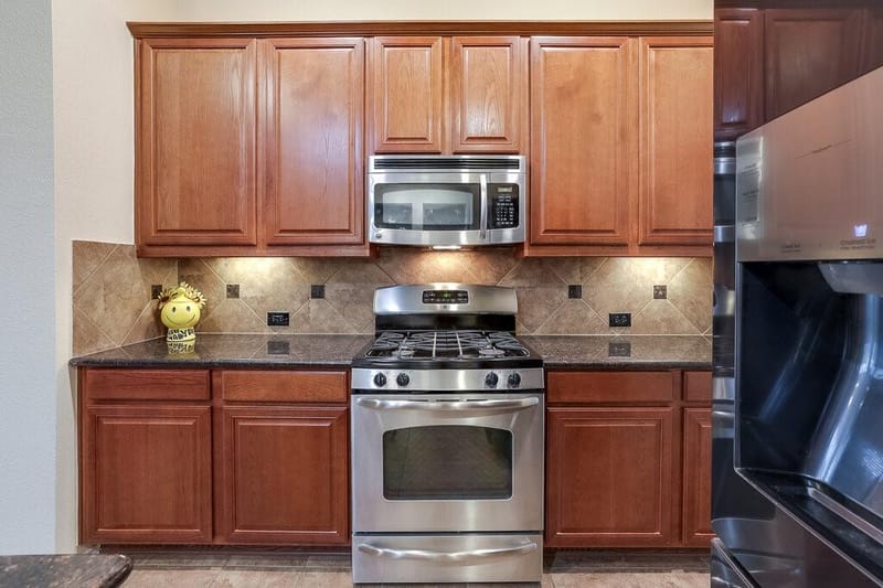 2815 Fox Creek Trail, Arlington TX 76017 - Photo 8