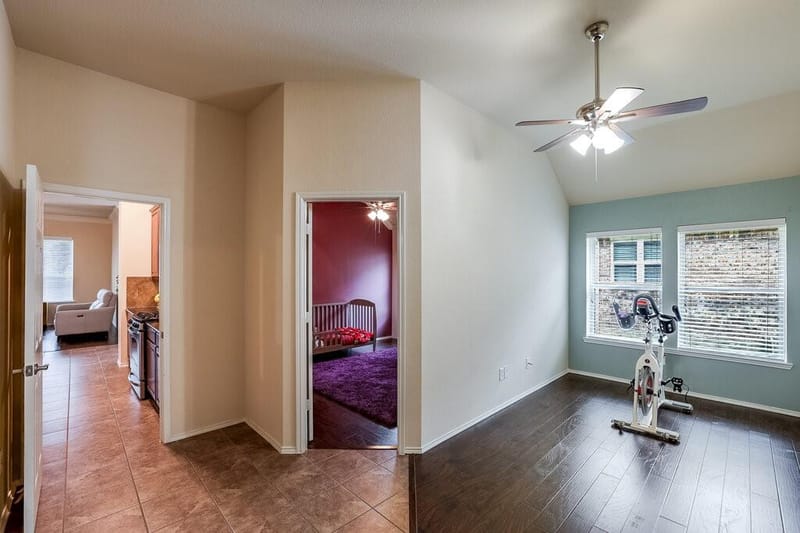 2815 Fox Creek Trail, Arlington TX 76017 - Photo 21
