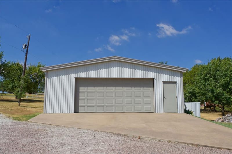 301 Hillside Drive, Muenster TX 76252 - Photo 6