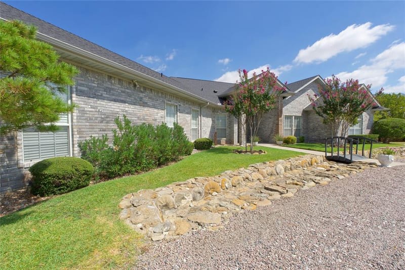 301 Hillside Drive, Muenster TX 76252 - Photo 8