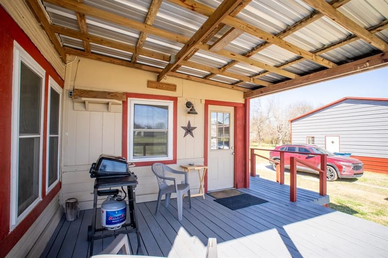 108 S Avenue C, Wortham TX 76693 - Photo 20