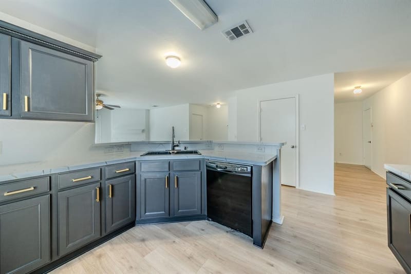 9917 George Washington Drive, McKinney TX 75072 - Photo 8