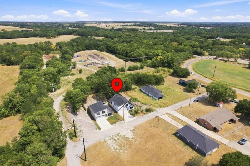 106 E Miller, Whitewright TX 75491 - Photo 27